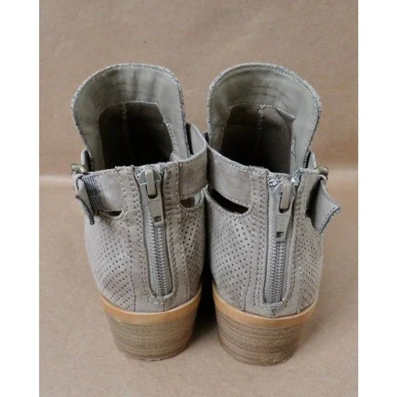 Dolce Vita Taupe Bootie - Size 8 - Picture 4 of 7